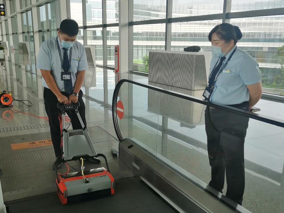 扶梯清洗機(jī)使用不當(dāng)，你可能就白買了！