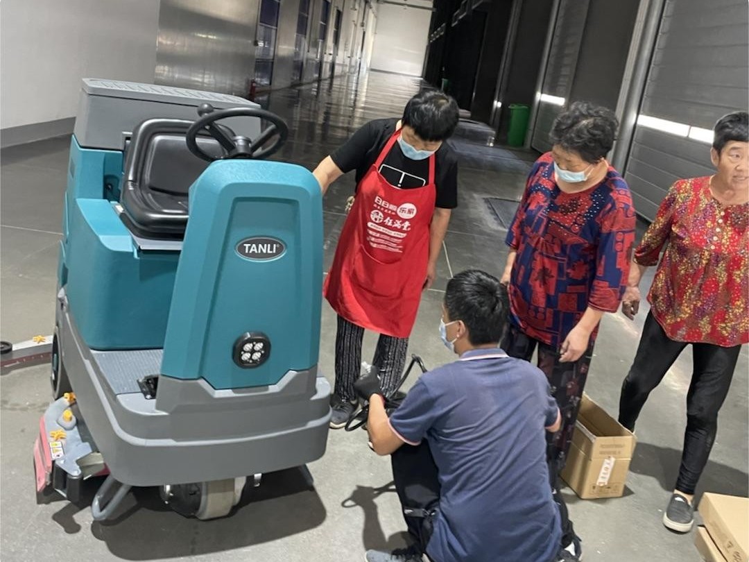 工廠再大都不怕，坦力洗地機(jī)讓您坐享清潔