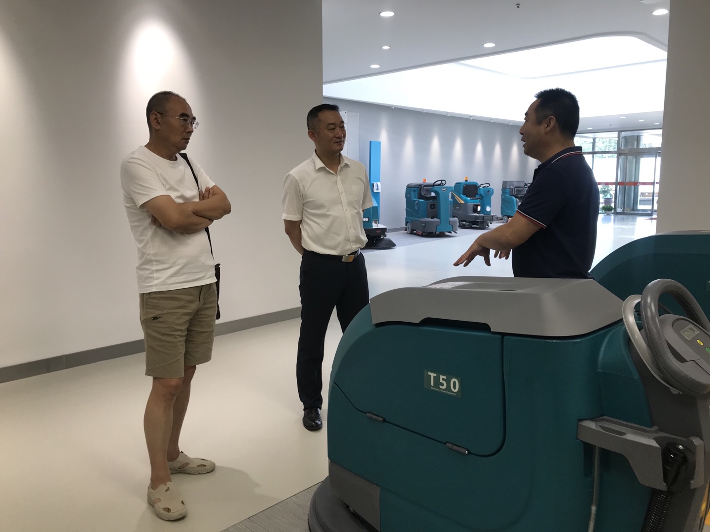 一款好的工廠洗地機，讓您的勞動力更高效