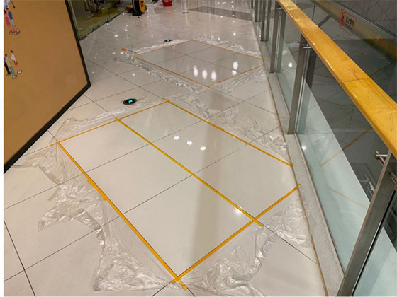 商場(chǎng)瓷磚地面有險(xiǎn)，維新保養(yǎng)需謹(jǐn)慎