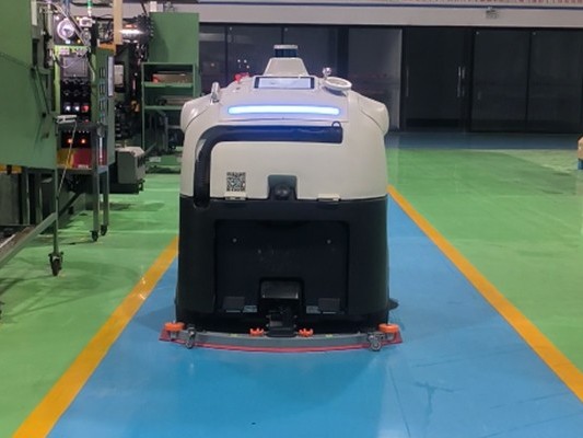 驚爆！電子廠國慶清潔工糾紛，坦力工業(yè)掃地機(jī)器人成救星